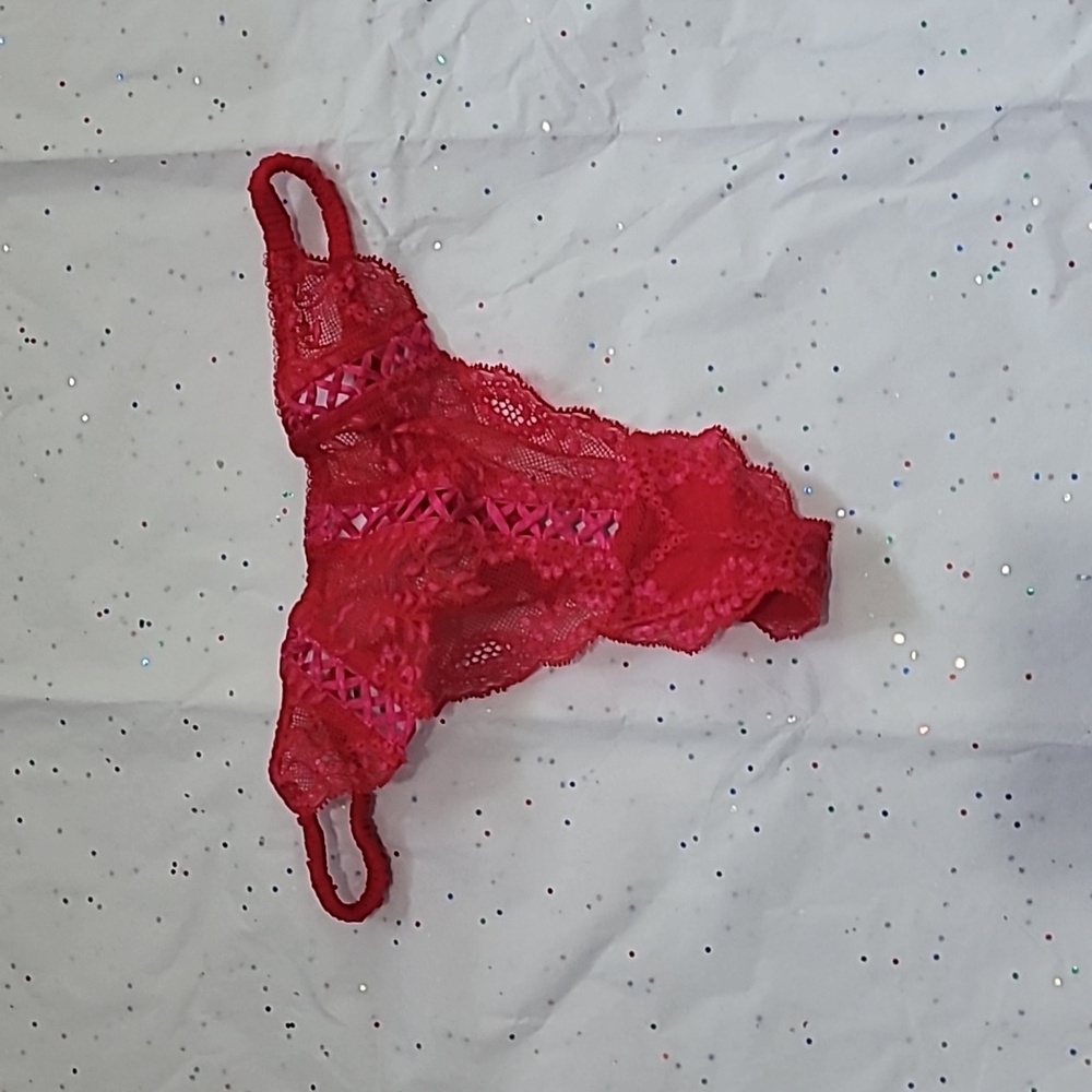 Red Vintage Bundle Only 💎victoria 'S SecretLace Thong